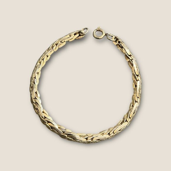 Vintage Jewelry - Vintage Gold-Tone Chain Link Bracelet 7 Inches With Spring Ring Clasp